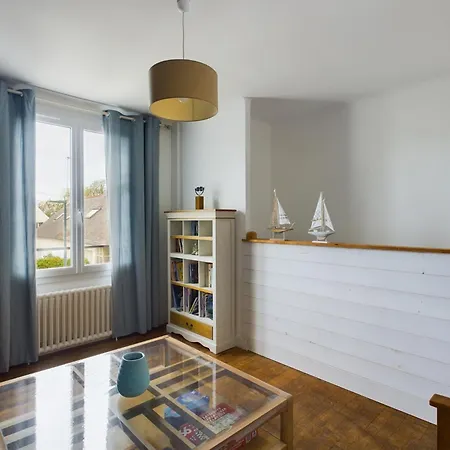Vakantiehuis -hares- Maison Authentique Avec Jardin *